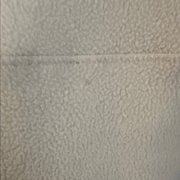 Vintage Patagonia Men’s Cream Crewneck Fleece with Green Trim - Picture 5 of 8